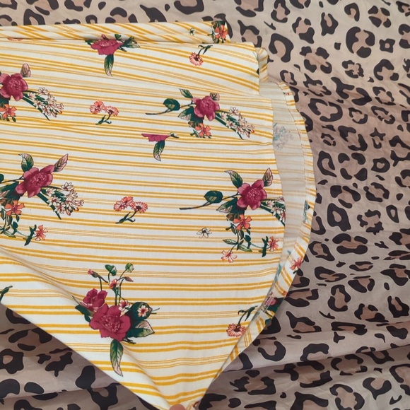 Forever 21 Plus 3x Floral Stripe Tank - Picture 5 of 5